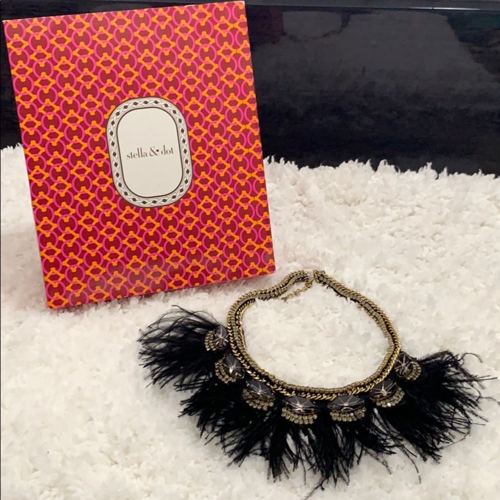 Stella & Dot Harper Feather Necklace